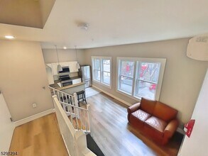 58 New St-Unit -2B in Newark, NJ - Building Photo - Building Photo