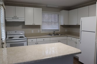 127 Allendale Dr in Pittsboro, NC - Building Photo - Building Photo