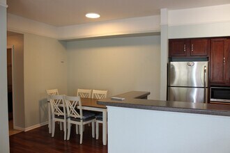 2801 Chancellorsville Dr in Tallahassee, FL - Building Photo - Building Photo