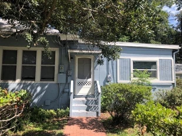 property at 106 E 12th St