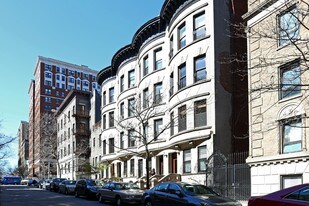 249 W 102nd St in New York, NY - Building Photo