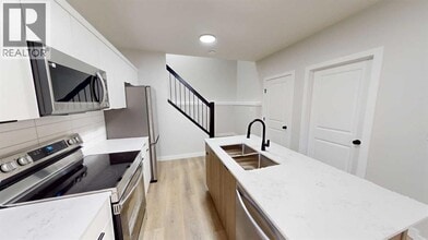 10201-10126 126 Ave in Grande Prairie, AB - Building Photo - Building Photo