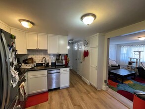 25 Sciarappa St, Unit 1 in Cambridge, MA - Building Photo - Building Photo