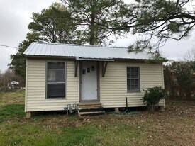 5204 Francis St in Alexandria, LA - Building Photo