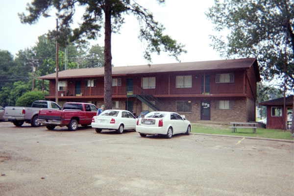 Lone Star Apartments in Lone Star, TX - Foto de edificio - Building Photo