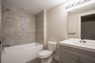 2215 N 7th St in Philadelphia, PA - Building Photo - Interior Photo