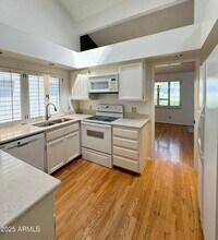 8188 E Del Cuarzo Dr in Scottsdale, AZ - Building Photo - Building Photo