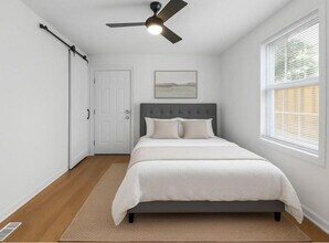 2243 Spruce Ave in Kansas City, MO - Foto de edificio - Building Photo