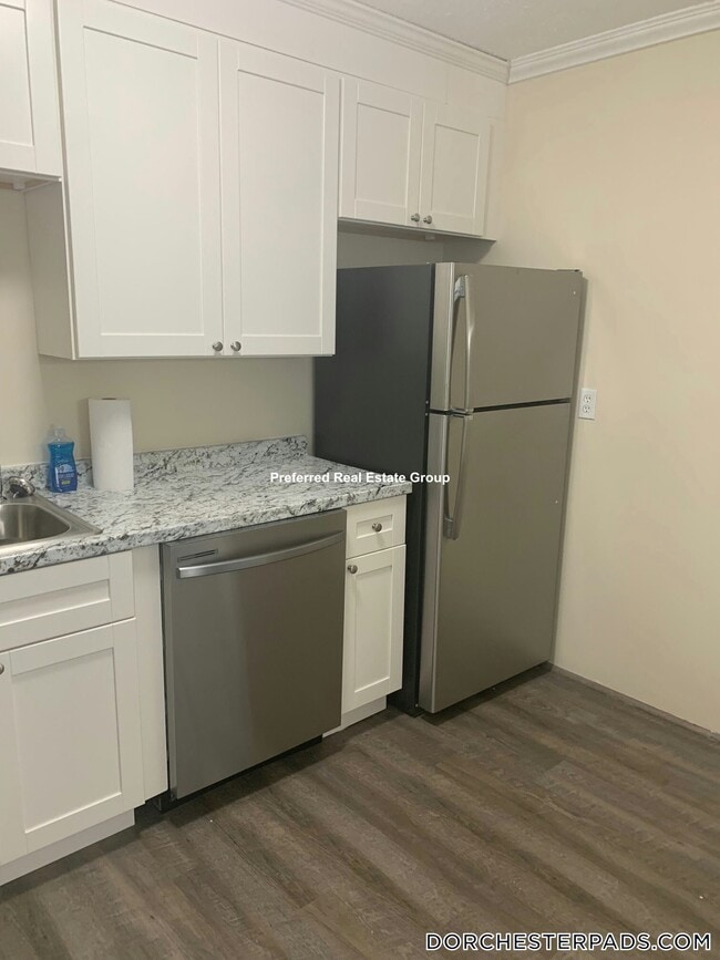 property at 65 Nightingale St