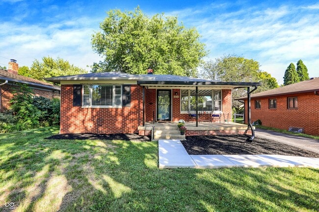 property at 1213 N Lesley Ave