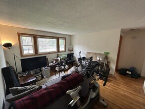 777 Lagrange St in Boston, MA - Building Photo - Building Photo