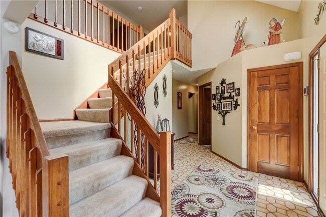 31 Country Wood Landing in Rochester, NY - Building Photo - Building Photo
