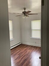 2121 Foster St in Evanston, IL - Building Photo - Building Photo