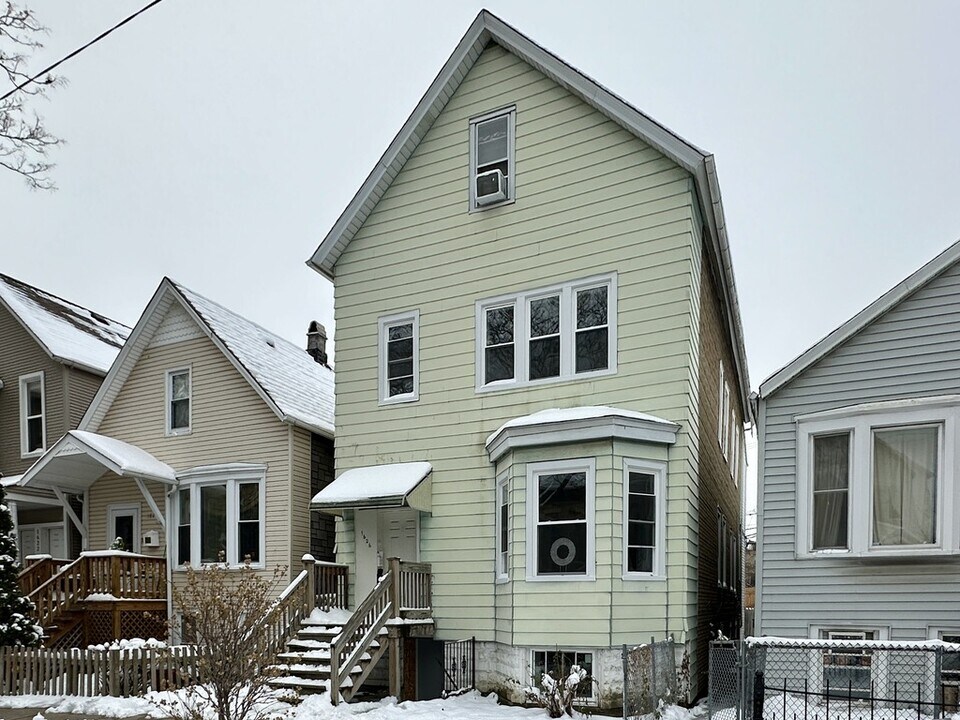 1626 N Fairfield Ave, Unit R00A in Chicago, IL - Building Photo