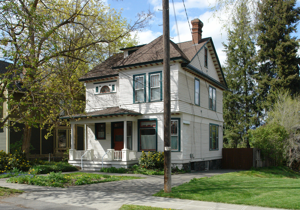 2006 W 1st Ave in Spokane, WA - Foto de edificio