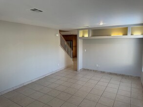 1001 Pleasant Run Ct in Henderson, NV - Building Photo - Building Photo