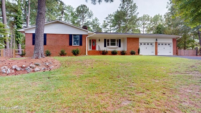 property at 8 Shadow Dr