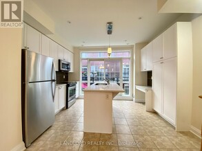 52 Raffeix Ln in Toronto, ON - Building Photo - Building Photo