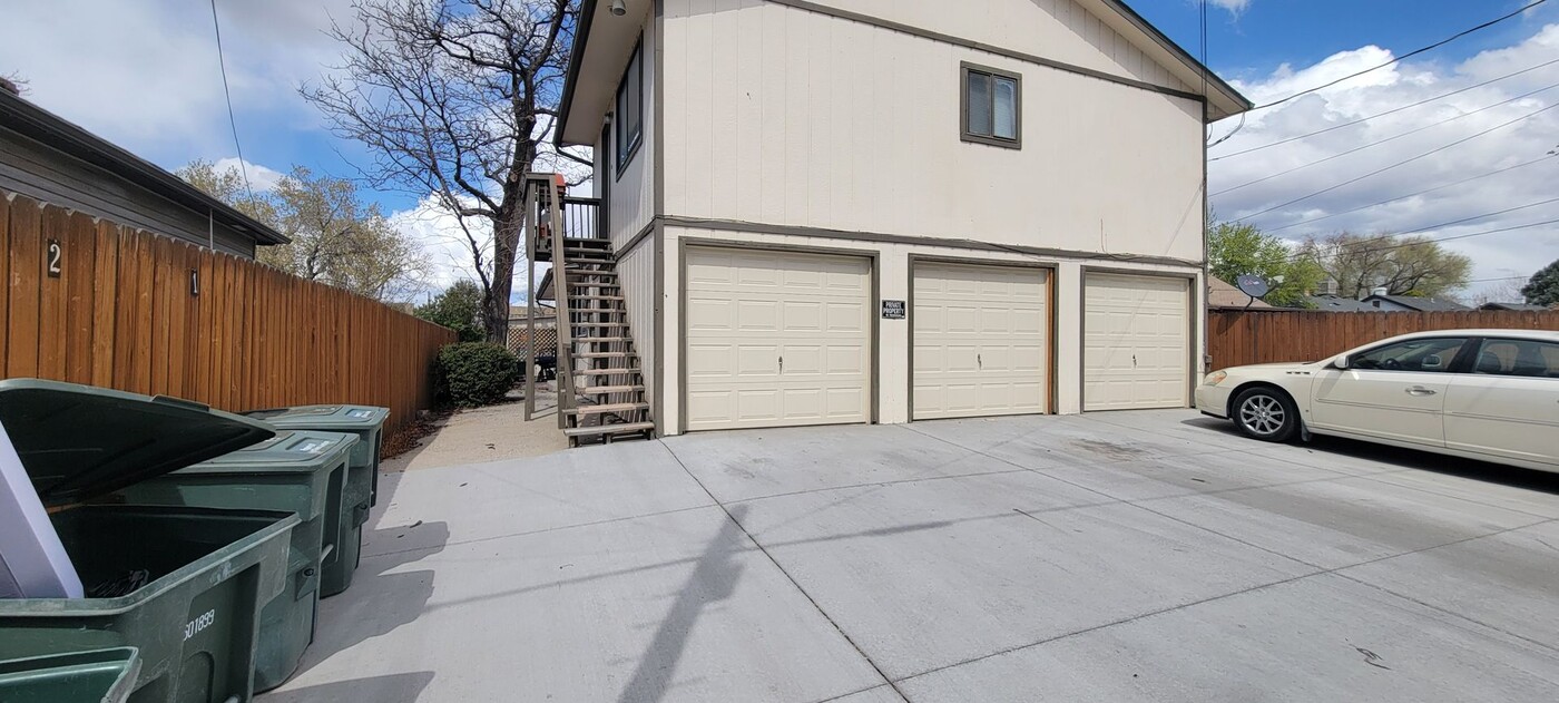 211 Belford Ave in Grand Junction, CO - Building Photo