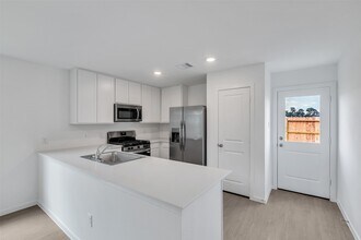 17979 Valle Cupa Ln in New Caney, TX - Building Photo - Building Photo