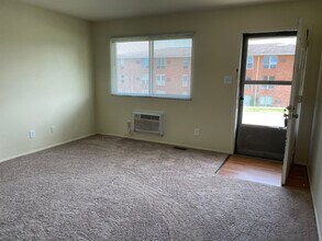 227 Carlwood Dr in Miamisburg, OH - Building Photo - Building Photo