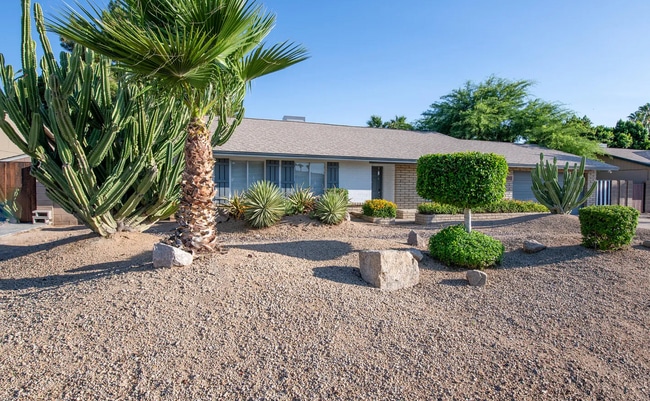 4909 E Waltann Ln in Scottsdale, AZ - Building Photo - Building Photo