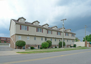 Hills Street in South Bend, IN - Building Photo - Building Photo