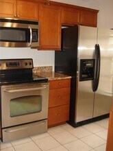 2902 Bradley Ct in New Port Richey, FL - Foto de edificio - Building Photo