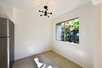 3440 64th Avenue Plz, Unit #4 in Oakland, CA - Foto de edificio - Building Photo