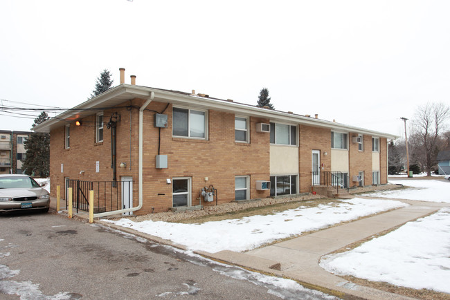 36th Ave Apartments in Crystal, MN - Building Photo - Building Photo