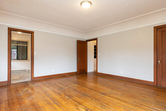 The Bayside Collection in Everett, WA - Building Photo - Building Photo