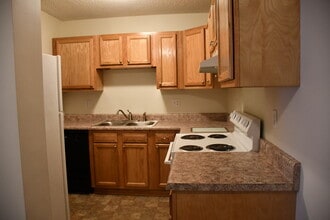 12 Woodland Oaks Dr, Unit 12 Woodland Oaks Union Mo in Union, MO - Building Photo - Building Photo