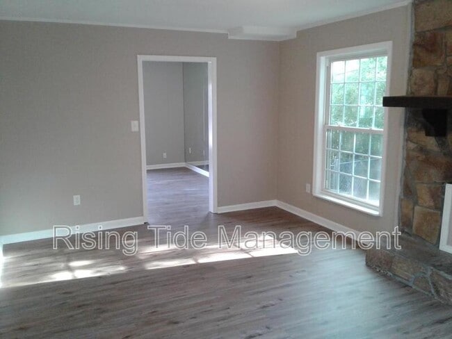 600 Cahaba Manor Ln in Pelham, AL - Building Photo - Building Photo