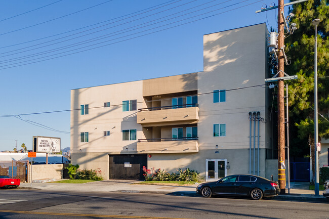 11740 Vanowen St in North Hollywood, CA - Building Photo - Building Photo