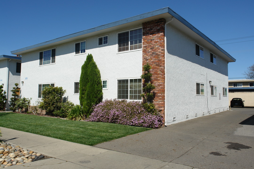 3175 Impala Dr in San Jose, CA - Foto de edificio