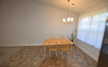 7911 Allen Glen Ln in Olive Branch, MS - Foto de edificio - Building Photo