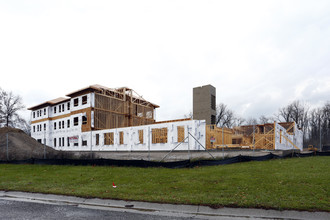 The Commons at Garden Lake in Toledo, OH - Building Photo - Building Photo