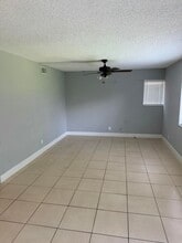 5031 NW 6th St in Delray Beach, FL - Building Photo - Building Photo