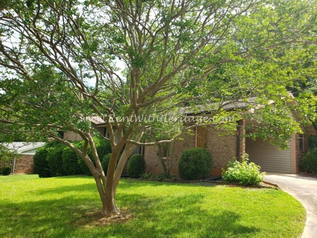 3294 Connie Way in Winston, GA - Foto de edificio - Building Photo