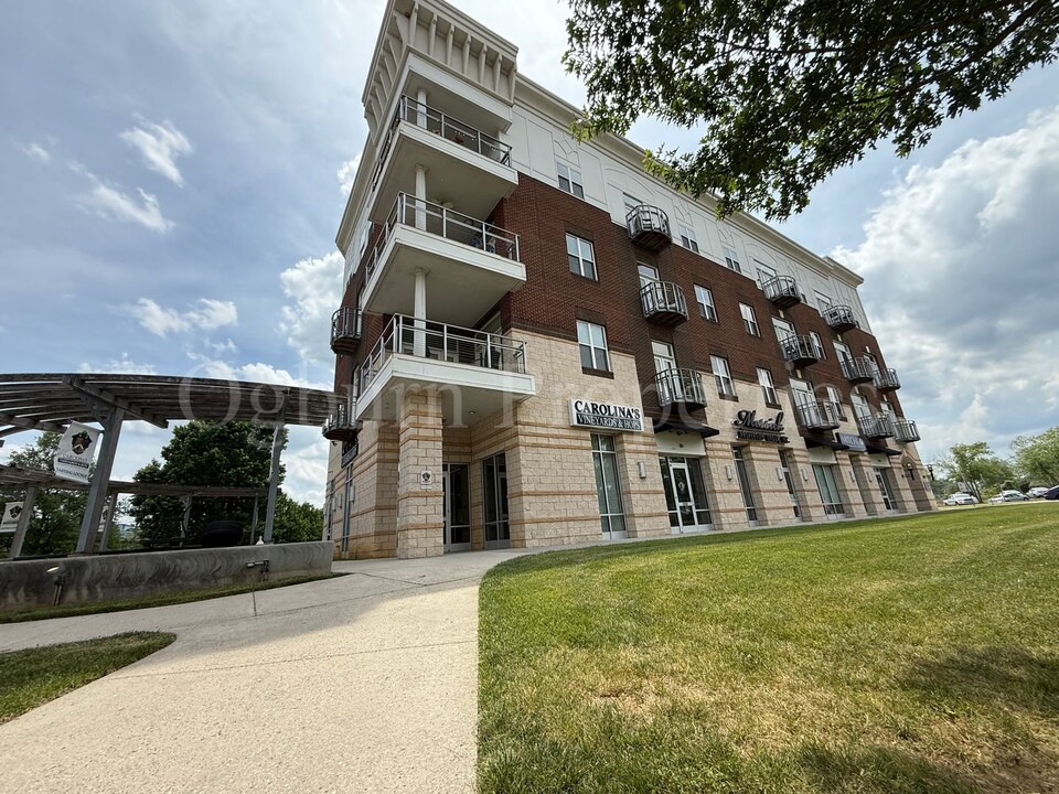 1111 S Marshall St in Winston-Salem, NC - Building Photo