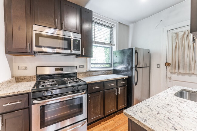 4717 N Leavitt St, Unit 1