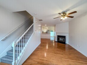 1607 Cove Creek Cir in Norcross, GA - Foto de edificio - Building Photo