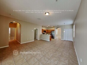 10526 Eastpark Lake Dr in Orlando, FL - Building Photo - Building Photo