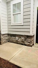 9508 Munsing Dr in Charlotte, NC - Foto de edificio - Building Photo