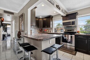 48 Burgundy Ave in Delray Beach, FL - Building Photo