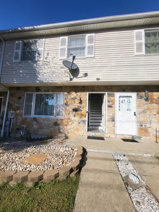 49 N Carroll St in Reading, PA - Building Photo