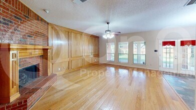 402 Baltusrol Cir in Garland, TX - Building Photo - Building Photo
