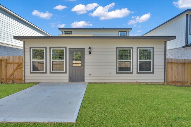 52 Ashe Juniper Wy in Magnolia, TX - Building Photo - Building Photo