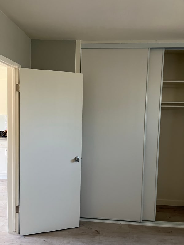 20033 Saticoy St in Los Angeles, CA - Building Photo - Building Photo