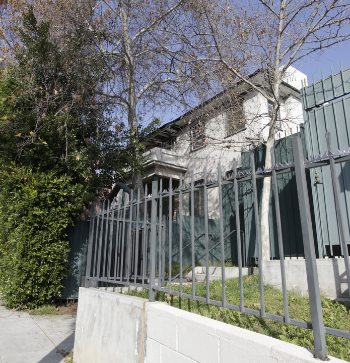 1810 Ivar Ave in Los Angeles, CA - Foto de edificio